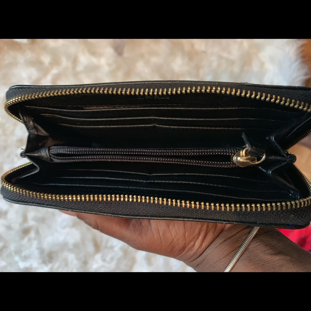 Designer Wallet - Picture 2 of 3